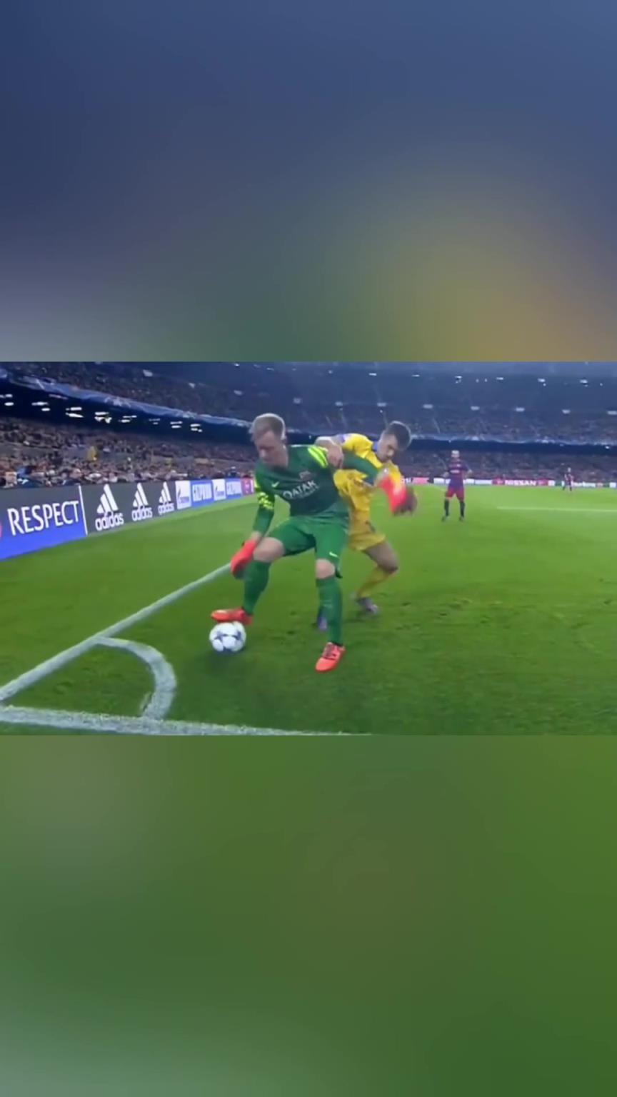 特爾施特根：老子的護(hù)球像亨利！誰來了也不好使！