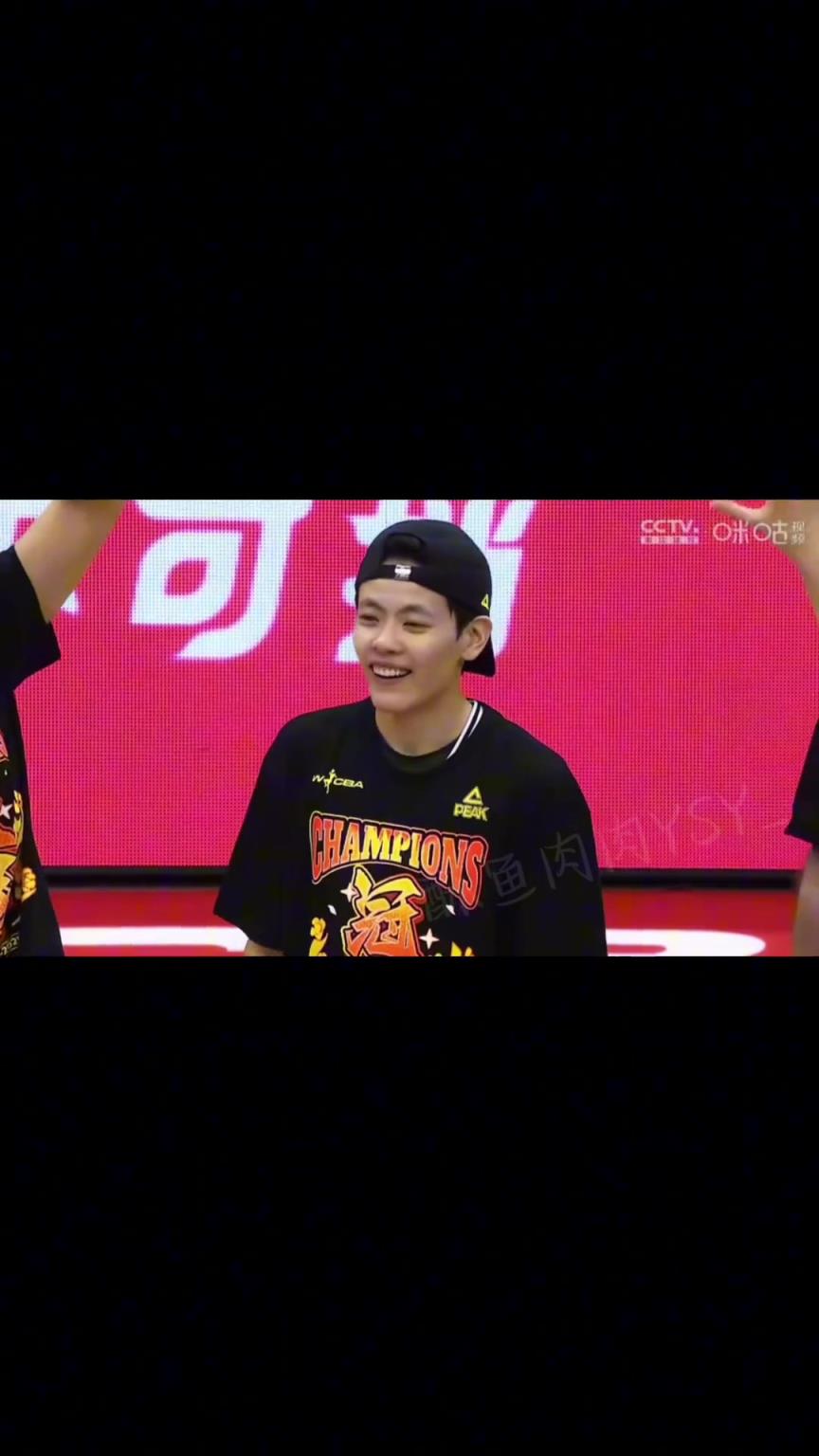 以小搏大以弱勝?gòu)?qiáng) ；從不被看好，到站到最高的領(lǐng)獎(jiǎng)臺(tái)...